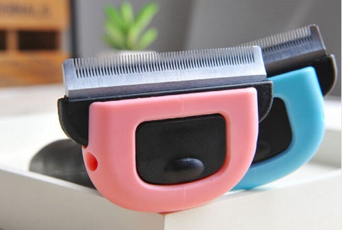 Pet  Hair Removal Comb - Gusto Illusions